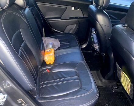 Сірий Кіа Sportage, об'ємом двигуна 2 л та пробігом 202 тис. км за 13200 $, фото 7 на Automoto.ua