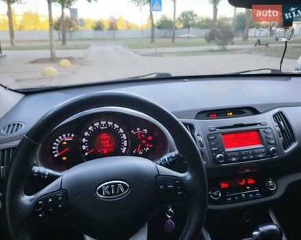 Сірий Кіа Sportage, об'ємом двигуна 2 л та пробігом 177 тис. км за 12000 $, фото 21 на Automoto.ua