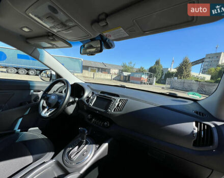 Сірий Кіа Sportage, об'ємом двигуна 2 л та пробігом 165 тис. км за 13900 $, фото 14 на Automoto.ua