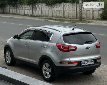 Сірий Кіа Sportage, об'ємом двигуна 2 л та пробігом 216 тис. км за 11199 $, фото 6 на Automoto.ua