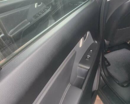 Серый Киа Sportage, объемом двигателя 2 л и пробегом 214 тыс. км за 12000 $, фото 1 на Automoto.ua