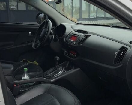 Сірий Кіа Sportage, об'ємом двигуна 2 л та пробігом 180 тис. км за 11500 $, фото 6 на Automoto.ua
