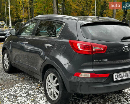Серый Киа Sportage, объемом двигателя 2 л и пробегом 208 тыс. км за 12400 $, фото 4 на Automoto.ua