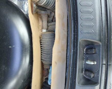 Серый Киа Sportage, объемом двигателя 2 л и пробегом 185 тыс. км за 12900 $, фото 18 на Automoto.ua