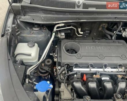 Серый Киа Sportage, объемом двигателя 2 л и пробегом 77 тыс. км за 12500 $, фото 25 на Automoto.ua