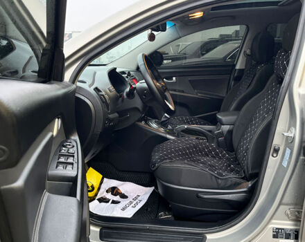 Серый Киа Sportage, объемом двигателя 1.7 л и пробегом 311 тыс. км за 12490 $, фото 8 на Automoto.ua