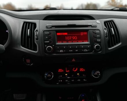 Сірий Кіа Sportage, об'ємом двигуна 2 л та пробігом 178 тис. км за 10500 $, фото 16 на Automoto.ua