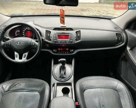 Сірий Кіа Sportage, об'ємом двигуна 2 л та пробігом 135 тис. км за 12499 $, фото 18 на Automoto.ua