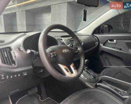 Сірий Кіа Sportage, об'ємом двигуна 2 л та пробігом 185 тис. км за 13399 $, фото 78 на Automoto.ua