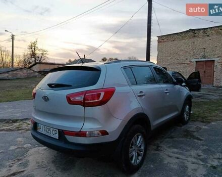 Сірий Кіа Sportage, об'ємом двигуна 2 л та пробігом 180 тис. км за 4000 $, фото 4 на Automoto.ua