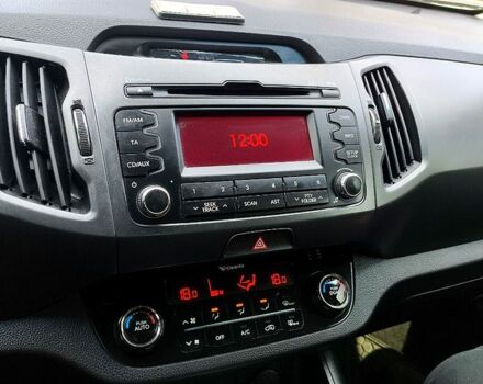 Сірий Кіа Sportage, об'ємом двигуна 2 л та пробігом 85 тис. км за 12400 $, фото 5 на Automoto.ua