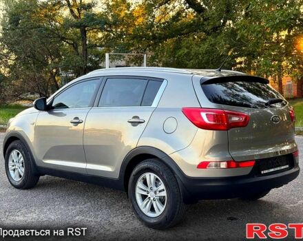 Сірий Кіа Sportage, об'ємом двигуна 2 л та пробігом 140 тис. км за 11980 $, фото 1 на Automoto.ua