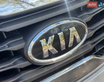 Сірий Кіа Sportage, об'ємом двигуна 2 л та пробігом 142 тис. км за 11450 $, фото 6 на Automoto.ua