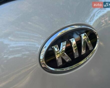 Сірий Кіа Sportage, об'ємом двигуна 2 л та пробігом 142 тис. км за 11450 $, фото 18 на Automoto.ua