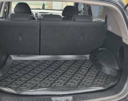 Серый Киа Sportage, объемом двигателя 1.7 л и пробегом 300 тыс. км за 11900 $, фото 5 на Automoto.ua