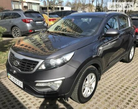 Сірий Кіа Sportage, об'ємом двигуна 1.7 л та пробігом 261 тис. км за 12299 $, фото 4 на Automoto.ua