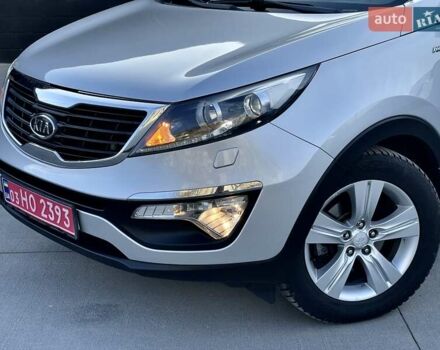 Серый Киа Sportage, объемом двигателя 2 л и пробегом 246 тыс. км за 12999 $, фото 9 на Automoto.ua
