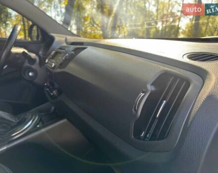 Сірий Кіа Sportage, об'ємом двигуна 2 л та пробігом 142 тис. км за 11450 $, фото 39 на Automoto.ua