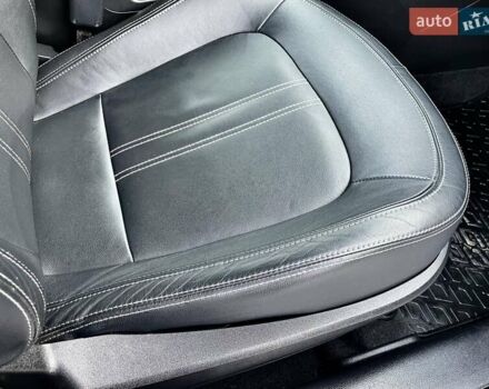 Серый Киа Sportage, объемом двигателя 2 л и пробегом 246 тыс. км за 12999 $, фото 64 на Automoto.ua