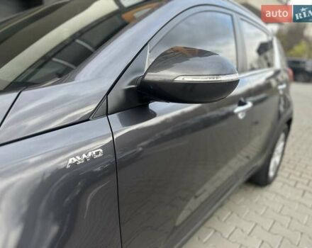 Сірий Кіа Sportage, об'ємом двигуна 2 л та пробігом 185 тис. км за 13399 $, фото 27 на Automoto.ua
