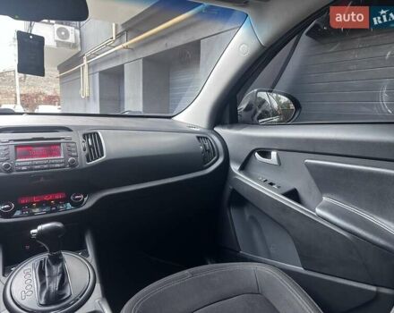 Сірий Кіа Sportage, об'ємом двигуна 2 л та пробігом 185 тис. км за 13399 $, фото 43 на Automoto.ua