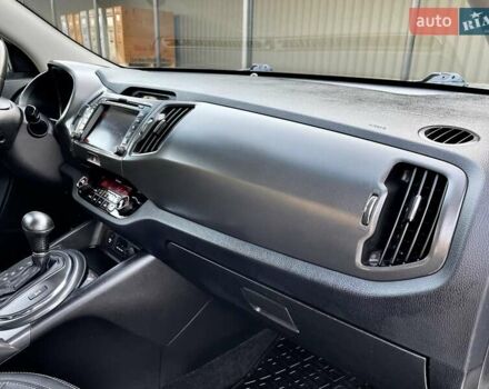 Серый Киа Sportage, объемом двигателя 2 л и пробегом 246 тыс. км за 12999 $, фото 66 на Automoto.ua