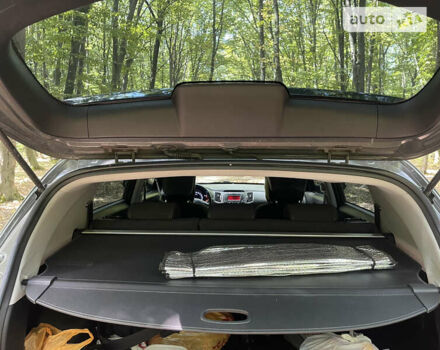 Серый Киа Sportage, объемом двигателя 1.7 л и пробегом 243 тыс. км за 12400 $, фото 14 на Automoto.ua