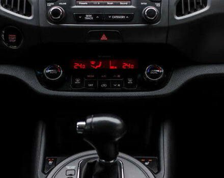 Серый Киа Sportage, объемом двигателя 2 л и пробегом 245 тыс. км за 14500 $, фото 16 на Automoto.ua