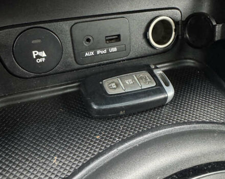 Сірий Кіа Sportage, об'ємом двигуна 2 л та пробігом 258 тис. км за 14800 $, фото 2 на Automoto.ua