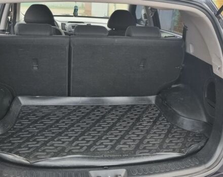 Серый Киа Sportage, объемом двигателя 1.7 л и пробегом 300 тыс. км за 11900 $, фото 6 на Automoto.ua