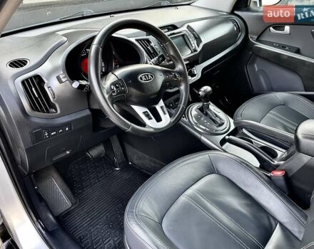 Серый Киа Sportage, объемом двигателя 2 л и пробегом 246 тыс. км за 12999 $, фото 50 на Automoto.ua
