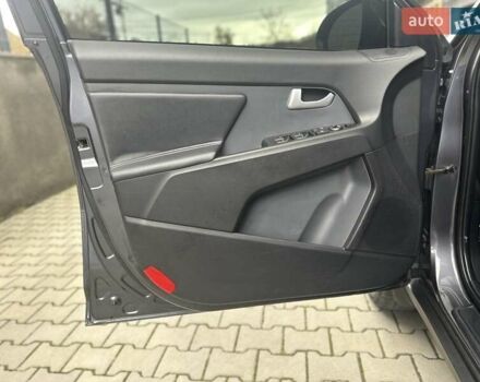 Сірий Кіа Sportage, об'ємом двигуна 2 л та пробігом 185 тис. км за 13399 $, фото 73 на Automoto.ua