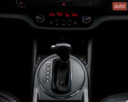 Серый Киа Sportage, объемом двигателя 2 л и пробегом 245 тыс. км за 14500 $, фото 18 на Automoto.ua