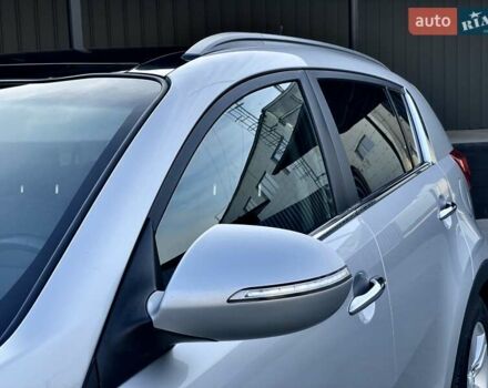 Серый Киа Sportage, объемом двигателя 2 л и пробегом 246 тыс. км за 12999 $, фото 16 на Automoto.ua