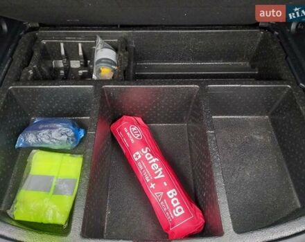 Серый Киа Sportage, объемом двигателя 1.7 л и пробегом 224 тыс. км за 11900 $, фото 46 на Automoto.ua