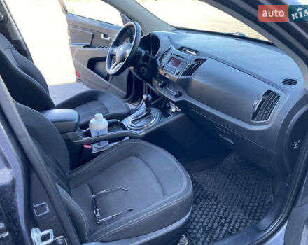 Серый Киа Sportage, объемом двигателя 2 л и пробегом 174 тыс. км за 13500 $, фото 6 на Automoto.ua