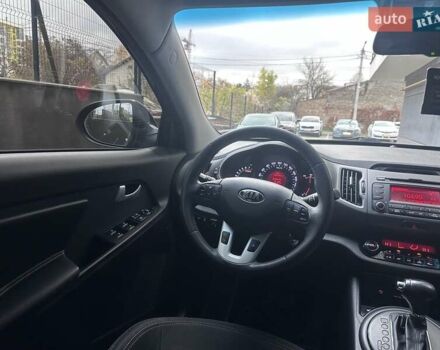 Сірий Кіа Sportage, об'ємом двигуна 2 л та пробігом 185 тис. км за 13399 $, фото 44 на Automoto.ua