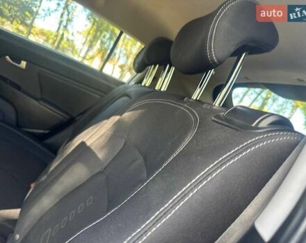 Сірий Кіа Sportage, об'ємом двигуна 2 л та пробігом 142 тис. км за 11450 $, фото 35 на Automoto.ua