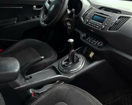 Серый Киа Sportage, объемом двигателя 1.98 л и пробегом 226 тыс. км за 10700 $, фото 10 на Automoto.ua