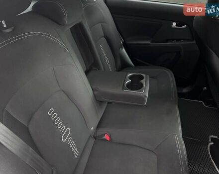 Сірий Кіа Sportage, об'ємом двигуна 2 л та пробігом 185 тис. км за 13399 $, фото 83 на Automoto.ua