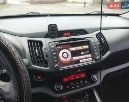 Серый Киа Sportage, объемом двигателя 2 л и пробегом 200 тыс. км за 13000 $, фото 10 на Automoto.ua