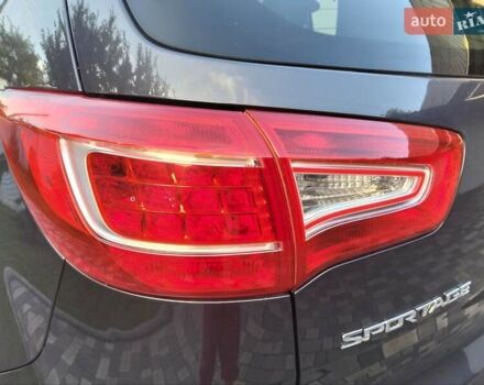 Сірий Кіа Sportage, об'ємом двигуна 2 л та пробігом 230 тис. км за 12400 $, фото 22 на Automoto.ua