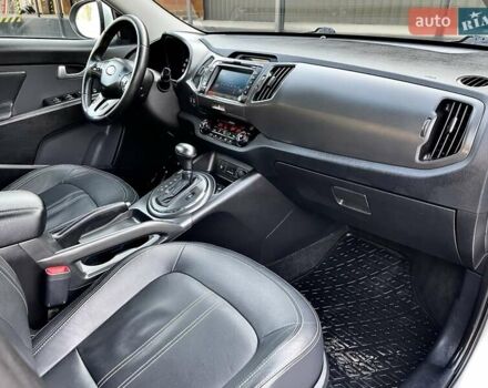 Серый Киа Sportage, объемом двигателя 2 л и пробегом 246 тыс. км за 12999 $, фото 63 на Automoto.ua