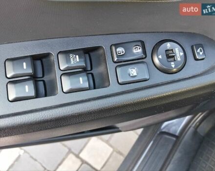 Сірий Кіа Sportage, об'ємом двигуна 2 л та пробігом 230 тис. км за 12400 $, фото 25 на Automoto.ua