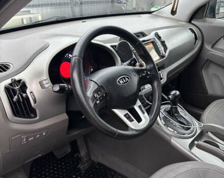 Сірий Кіа Sportage, об'ємом двигуна 2 л та пробігом 202 тис. км за 13500 $, фото 22 на Automoto.ua