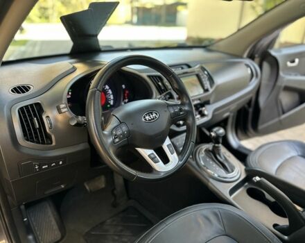 Серый Киа Sportage, объемом двигателя 2 л и пробегом 197 тыс. км за 14999 $, фото 14 на Automoto.ua