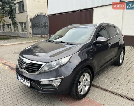 Киа Sportage 2013 в Могилев-Подольском на Automoto.ua Серый Киа Sportage, объемом двигателя 2 л и пробегом 229 тыс. км за 11900 $, фото 29 на Automoto.ua