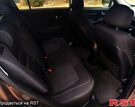 Серый Киа Sportage, объемом двигателя 1.7 л и пробегом 170 тыс. км за 13000 $, фото 6 на Automoto.ua