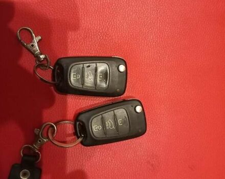 Серый Киа Sportage, объемом двигателя 2 л и пробегом 225 тыс. км за 13000 $, фото 17 на Automoto.ua