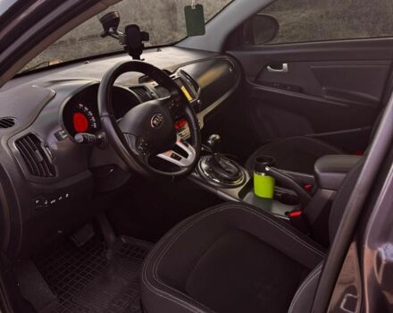 Серый Киа Sportage, объемом двигателя 0 л и пробегом 188 тыс. км за 13000 $, фото 10 на Automoto.ua